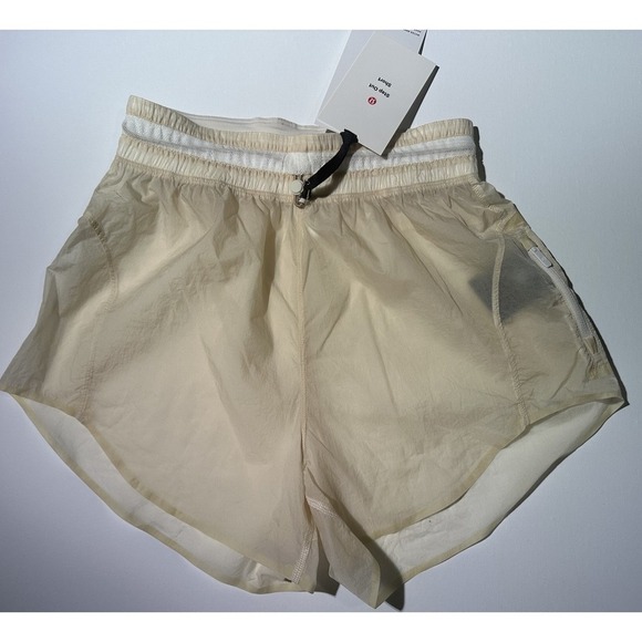 Lululemon Step Out Short Water Repellent Packable 3" Size 4 White Opal - Picture 5 of 8